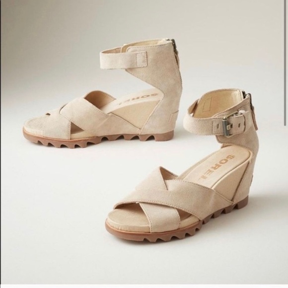 sorel platform sandals